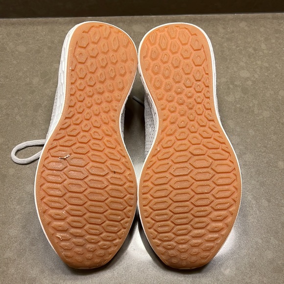 Gray New Balance Sneakers - Picture 4 of 5